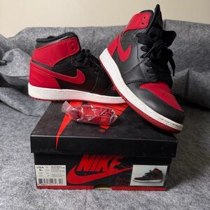 Air Jordan 1 Retro High OG Bred 2013 Black Varsity Red White GS 5Y Wmns 6.5